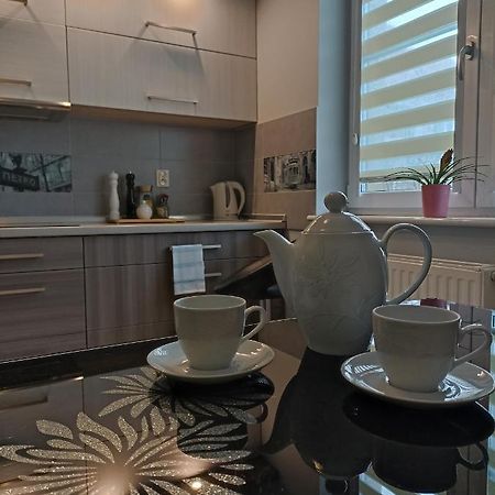 Apartament Szarlotka Apartment Jelenia Gora Bagian luar foto