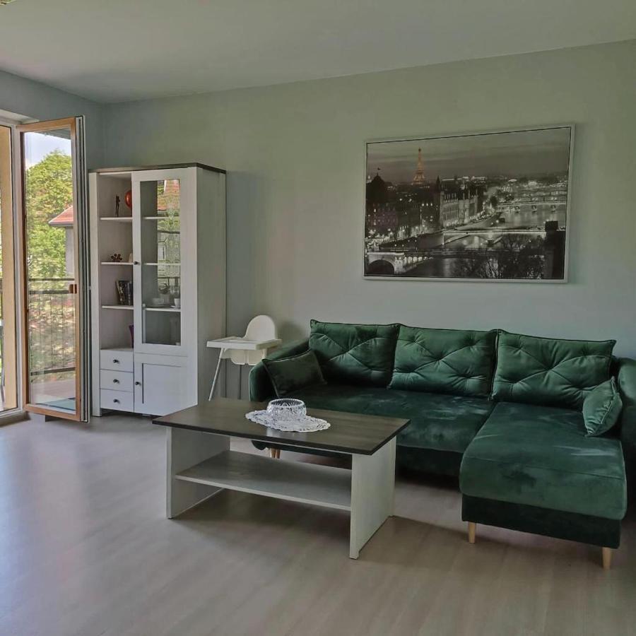 Apartament Szarlotka Apartment Jelenia Gora Bagian luar foto